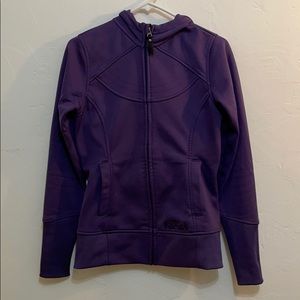 Closet clear-out! 🙌🏼🙌🏼 Burton women’s hoodie